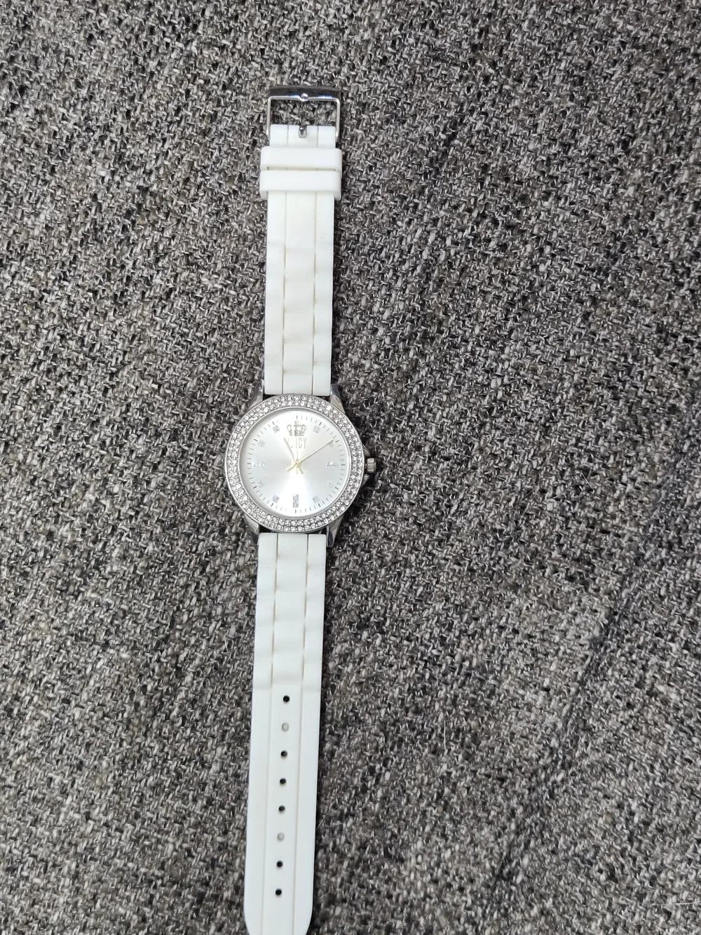 Juicy Couture White and Silver Crystal Bezel Watch It Works